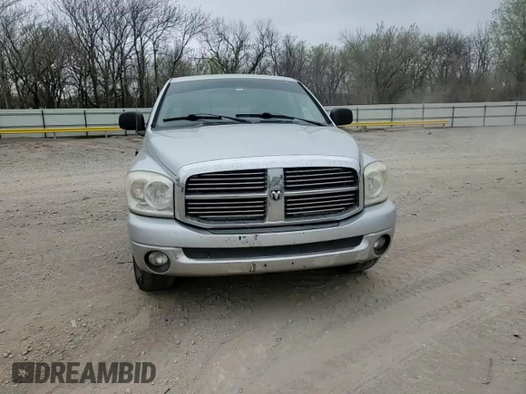 2008 Dodge 1500 SLT z VIN 1D7HA18N38S568092, wystawiony jako Copart lot #51118865 z przebiegiem 156 240 mil mil oraz Szkoda całkowita • Salvage title. Historia ofert i sprzedaży dostępna na DreamBid. Obrazek 11.