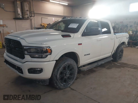 2022 Ram 2500 Laramie with VIN 3C6UR5FJ7NG253380, listed as a IAAI auction lot 41319536 with 33,945 mi miles. Bid and sale history available at carsss.com. Image 18.