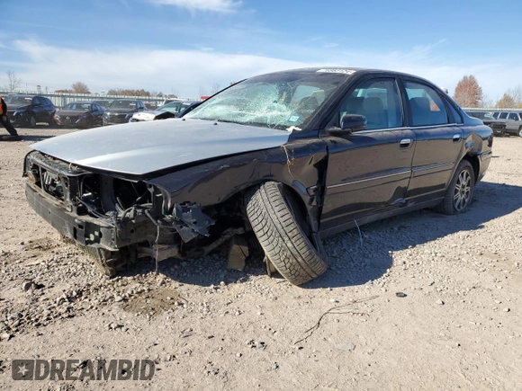 2005 Volvo S80 with VIN YV1TH592651404777, listed as a Copart auction lot 76983124 with 0 mi miles and Salvage Title. Bid and sale history available at carsss.com. Image 1.