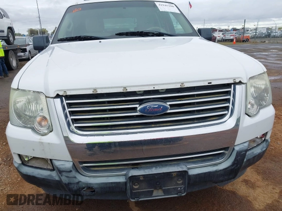 2007 Ford Explorer XLT with VIN 1FMEU73E47UA93775, listed as a IAAI auction lot 41945108 with 202,590 mi miles. Bid and sale history available at carsss.com. Image 6.