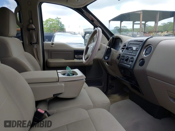 2007 Ford F-150 XLT with VIN 1FTPW14V97FB81907, listed as a IAAI auction lot 41680068 with 197,005 mi miles. Bid and sale history available at carsss.com. Image 5.