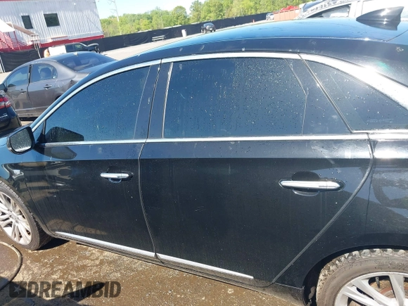 2019 Cadillac XTS Luxury with VIN 2G61M5S38K9139513, listed as a IAAI auction lot 42118570 with 43,976 mi miles and . Bid and sale history available at DreamBid. Image 14.