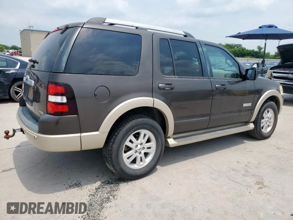 2006 Ford Explorer Eddie Bauer z VIN 1FMEU64EX6UB16337, wystawiony jako Copart lot #57350035 z przebiegiem 111 736 mil mil oraz Czysty tytuł • Clean title. Historia ofert i sprzedaży dostępna na DreamBid. Obrazek 3.
