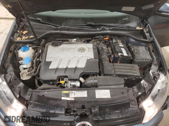 2014 Volkswagen Golf TDI w/Sunroof & Nav с VIN WVWDM7AJ7EW007070, выставлен на аукционе Copart как лот 83086954 с пробегом 100 693 миль миль и Чистый • Clean title. История ставок и продаж доступна на DreamBid. Изображение 13.