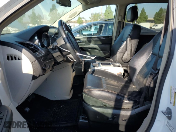 2014 Chrysler Town & Country Touring with VIN 2C4RC1BG3ER443061, listed as a Copart auction lot 73010804 with 138,717 mi miles and Clean Title. Bid and sale history available at DreamBid. Image 7.