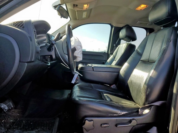 2011 Chevrolet Silverado 1500 LT with VIN 1GCRCSE00BZ459417, listed as a Copart auction lot 54124935 with 177,409 mi miles and Salvage Title. Bid and sale history available at DreamBid. Image 7.