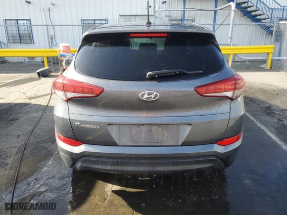 2017 Hyundai Tucson SE with VIN KM8J23A40HU593165, listed as a Copart auction lot 49234255 with 80,058 mi miles and Clean Title. Bid and sale history available at carsss.com. Image 6.