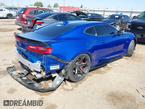 2018 Chevrolet Camaro 2SS z VIN 1G1FG1R77J0179000, wystawiony jako IAAI lot #42012808 z przebiegiem 32 013 mil mil oraz . Historia ofert i sprzedaży dostępna na DreamBid. Obrazek 4.