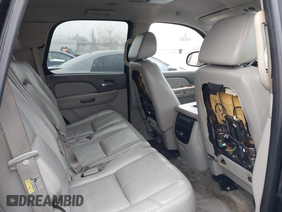 2007 GMC Yukon SLT with VIN 1GKFC13J77R186481, listed as a IAAI auction lot 41923608 with 1 mi miles. Bid and sale history available at carsss.com. Image 8.