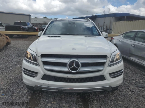 2016 Mercedes-Benz GL with VIN 4JGDF6EE8GA624622, listed as a Copart auction lot 71210314 with 0 mi miles and Salvage Title. Bid and sale history available at carsss.com. Image 5.