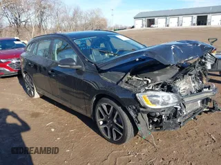2018 Volvo V60 Dynamic with VIN YV140MSL4J2408274, listed as a IAAI auction lot 41126915 with 59,979 mi miles and . Bid and sale history available at DreamBid. Image 1.
