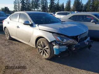2022 Nissan Altima SV z VIN 1N4BL4DV4NN367321, wystawiony jako IAAI lot #41696313 z przebiegiem 44 958 mil mil oraz . Historia ofert i sprzedaży dostępna na DreamBid. Obrazek 1.