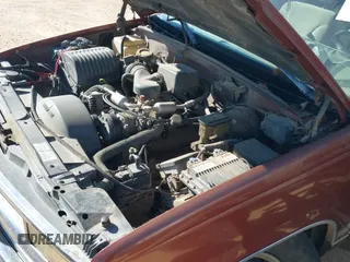 1998 Chevrolet Silverado 2500 с VIN 1GCGC29R8WE201711, выставлен на аукционе IAAI как лот 41260361 с пробегом 245 744 миль миль и . История ставок и продаж доступна на DreamBid. Изображение 12.