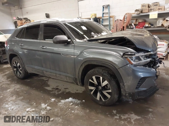 2022 Volkswagen Atlas SE with VIN 1V2LC2CA6NC202401, listed as a IAAI auction lot 41485676 with 31,101 mi miles and . Bid and sale history available at DreamBid. Image 1.