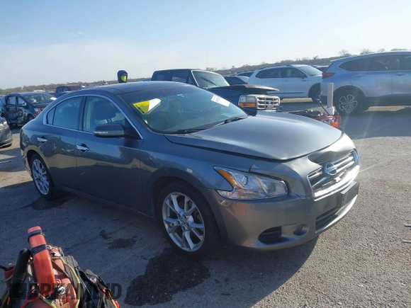 2014 Nissan Maxima 3.5 S with VIN 1N4AA5AP4EC476676, listed as a IAAI auction lot 41853243 with 104,616 mi miles. Bid and sale history available at carsss.com. Image 1.