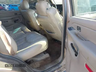 2004 Chevrolet Tahoe LT with VIN 1GNEC13Z24J170834, listed as a IAAI auction lot 41149637 with 362,679 mi miles and . Bid and sale history available at DreamBid. Image 8.