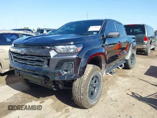 2024 Chevrolet Colorado 4WD LT с VIN 1GCPTCEK0R1307029, выставлен на аукционе IAAI как лот 41970441 с пробегом 4 968 миль миль и . История ставок и продаж доступна на DreamBid. Изображение 17.
