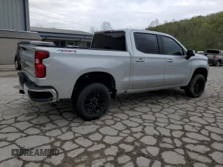 2020 Chevrolet Silverado 1500 LT with VIN 1GCPYDEK2LZ190442, listed as a Copart auction lot 46933745 with Not Provided miles and Salvage Title. Bid and sale history available at DreamBid. Image 3.