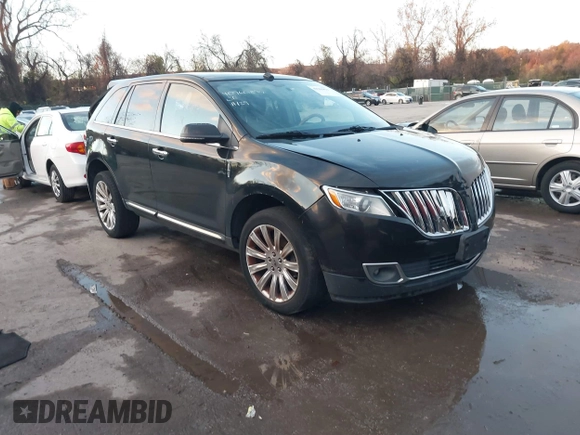2014 Lincoln MKX z VIN 2LMDJ8JK0EBL19868, wystawiony jako IAAI lot #40960894 z przebiegiem 88 609 mil mil oraz . Historia ofert i sprzedaży dostępna na DreamBid. Obrazek 1.