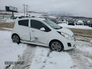 2016 Chevrolet Spark EV LT with VIN KL8CL6S00GC649738, listed as a Copart auction lot 45572615 with 55,081 mi miles and Salvage Title. Bid and sale history available at carsss.com. Image 4.