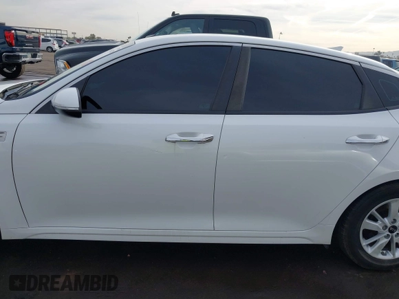 2016 Kia Optima LX with VIN KNAGT4L39G5103589, listed as a IAAI auction lot 41586470 with 104,351 mi miles and . Bid and sale history available at carsss.com. Image 14.