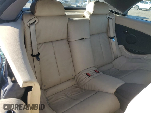 2006 BMW 6 Series 650Ci z VIN WBAEK13416CN76818, wystawiony jako Copart lot #83292504 z przebiegiem 94 653 mil mil oraz Czysty tytuł • Clean title. Historia ofert i sprzedaży dostępna na DreamBid. Obrazek 10.