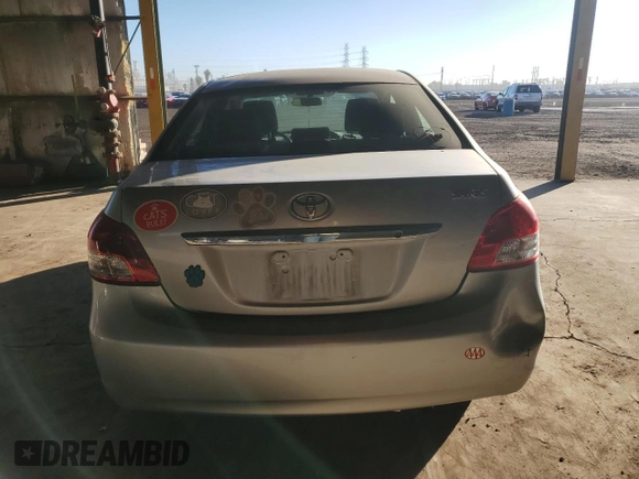 2012 Toyota Yaris z VIN JTDBT4K31CL027483, wystawiony jako Copart lot #59919165 z przebiegiem 81 298 mil mil oraz Szkoda całkowita • Salvage title. Historia ofert i sprzedaży dostępna na DreamBid. Obrazek 6.