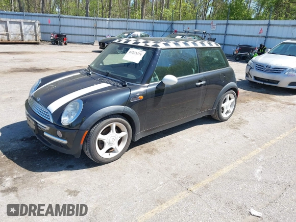 2003 MINI Hardtop with VIN WMWRC33463TC41773, listed as a IAAI auction lot 42223276 with 115,127 mi miles and . Bid and sale history available at DreamBid. Image 2.