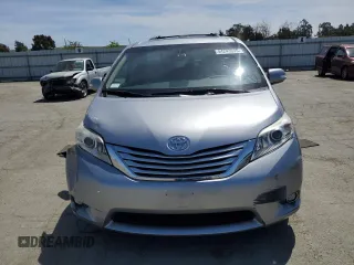 2013 Toyota Sienna XLE with VIN 5TDDK3DC2DS053531, listed as a Copart auction lot 54243695 with 110,000 mi miles and Salvage Title. Bid and sale history available at DreamBid. Image 5.