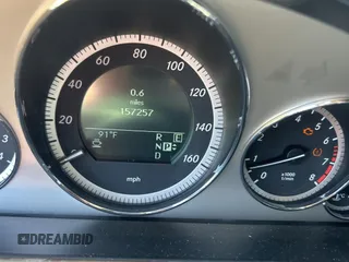 2011 Mercedes-Benz E 350 Luxury with VIN WDDHF8HB1BA397999, listed as a Copart auction lot 55531115 with 157,257 mi miles and Clean Title. Bid and sale history available at DreamBid. Image 8.