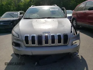 2016 Jeep Cherokee Limited z VIN 1C4PJMDB0GW112352, wystawiony jako Copart lot #52703043 z przebiegiem 60 642 mil mil oraz Szkoda całkowita • Salvage title. Historia ofert i sprzedaży dostępna na DreamBid. Obrazek 5.