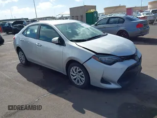 2019 Toyota Corolla L with VIN 5YFBURHE8KP904642, listed as a IAAI auction lot 41760468 with 45,814 mi miles. Bid and sale history available at carsss.com. Image 1.