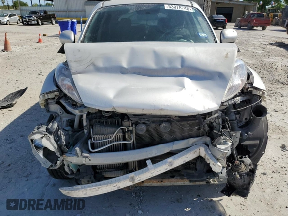 2013 Nissan Juke SV z VIN JN8AF5MR8DT212176, wystawiony jako Copart lot #53078745 z przebiegiem 72 799 mil mil oraz Szkoda całkowita • Salvage title. Historia ofert i sprzedaży dostępna na DreamBid. Obrazek 12.