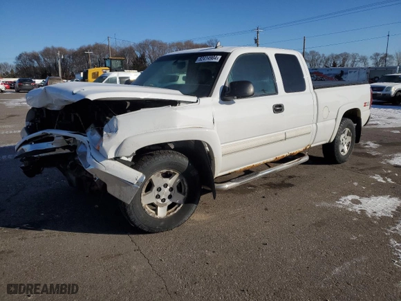 2007 Chevrolet Silverado 1500 Classic LT3 with VIN 1GCEK19B67Z182318, listed as a Copart auction lot 82414904 with 0 mi miles and Salvage Title. Bid and sale history available at carsss.com. Image 1.
