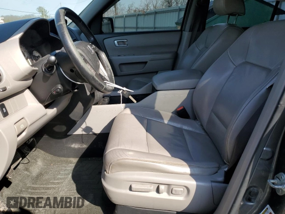 2013 Honda Pilot EX-L с VIN 5FNYF4H76DB076744, выставлен на аукционе Copart как лот 48924305 с пробегом 223 542 миль миль и Списание • Salvage title. История ставок и продаж доступна на DreamBid. Изображение 7.
