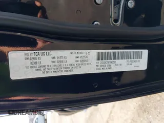 2019 Dodge Charger SRT Hellcat z VIN 2C3CDXL91KH749445, wystawiony jako IAAI lot #42300340 z przebiegiem 68 224 mil mil oraz . Historia ofert i sprzedaży dostępna na DreamBid. Obrazek 9.