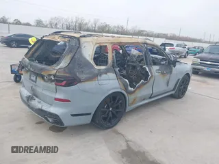 2024 BMW X7 xDrive40i z VIN 5UX23EM08R9W15958, wystawiony jako IAAI lot #41129800 z przebiegiem Nie podano mil oraz . Historia ofert i sprzedaży dostępna na DreamBid. Obrazek 4.