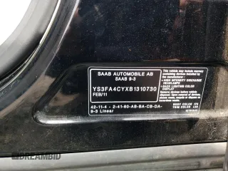 2011 Saab 9-3 z VIN YS3FA4CYXB1310730, wystawiony jako Copart lot #52141405 z przebiegiem Nie podano mil oraz Szkoda całkowita • Salvage title. Historia ofert i sprzedaży dostępna na DreamBid. Obrazek 12.