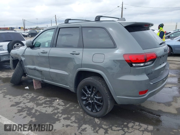 2022 Jeep Grand Cherokee WK Laredo E with VIN 1C4RJFAG4NC143834, listed as a IAAI auction lot 41778743 with 33,018 mi miles. Bid and sale history available at carsss.com. Image 3.