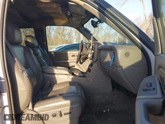 2004 Chevrolet Silverado 1500 Z71 with VIN 1GCEK19T94E401056, listed as a IAAI auction lot 41796330 with 301,264 mi miles and . Bid and sale history available at DreamBid. Image 5.