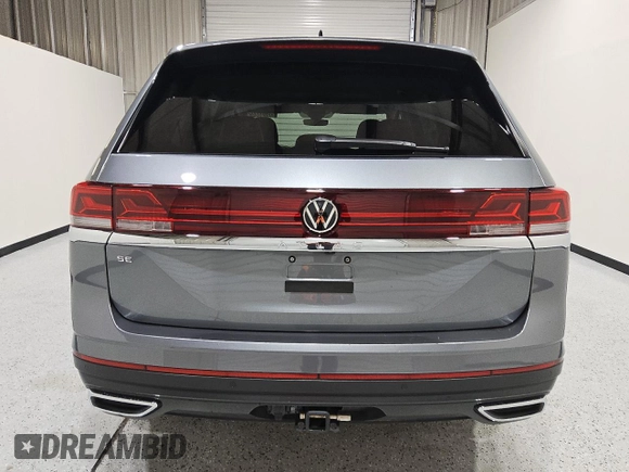 2024 Volkswagen Atlas SE z VIN 1V2WR2CA3RC537200, wystawiony jako Copart lot #55703845 z przebiegiem 38 969 mil mil oraz Czysty tytuł • Clean title. Historia ofert i sprzedaży dostępna na DreamBid. Obrazek 6.