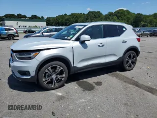 2020 Volvo XC40 Inscription with VIN YV4162UL7L2261229, listed as a Copart auction lot 63760934 with 106,167 mi miles and Salvage Title. Bid and sale history available at DreamBid. Image 1.