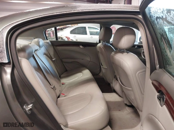 2008 Buick Lucerne CXS with VIN 1G4HE57Y38U102292, listed as a IAAI auction lot 41450729 with 59,489 mi miles. Bid and sale history available at carsss.com. Image 8.