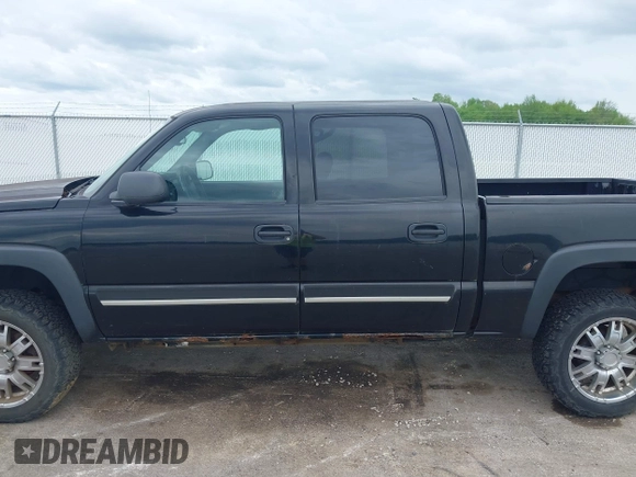 2007 Chevrolet Silverado 1500 LT3 with VIN 2GCEK13Z871177099, listed as a IAAI auction lot 42144567 with 207,622 mi miles and . Bid and sale history available at DreamBid. Image 15.