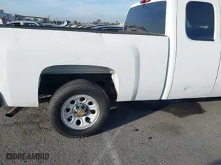 2008 Chevrolet Silverado 1500 Work Truck with VIN 1GCEC19X88Z320886, listed as a IAAI auction lot 41598734 with 207,051 mi miles. Bid and sale history available at carsss.com. Image 6.