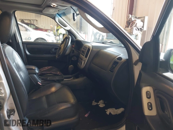 2006 Ford Escape Limited with VIN 1FMYU94176KC07783, listed as a IAAI auction lot 42083378 with 201,327 mi miles and . Bid and sale history available at DreamBid. Image 5.
