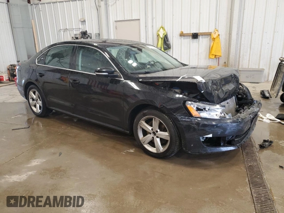 2013 Volkswagen Passat SE w/Sunroof & Nav with VIN 1VWBP7A38DC048224, listed as a Copart auction lot 53722345 with 123,639 mi miles and Non Repairable. Bid and sale history available at carsss.com. Image 4.