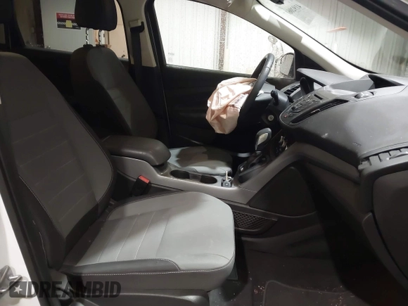 2016 Ford Escape SE with VIN 1FMCU0G71GUB12387, listed as a IAAI auction lot 41920617 with 93,919 mi miles. Bid and sale history available at carsss.com. Image 5.