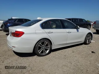 2018 BMW 3 Series 330i z VIN WBA8B9G59JNU98137, wystawiony jako Copart lot #50791405 z przebiegiem 109 232 mil mil oraz Szkoda całkowita • Salvage title. Historia ofert i sprzedaży dostępna na DreamBid. Obrazek 3.