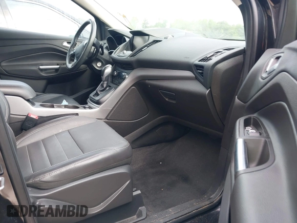 2014 Ford Escape SE с VIN 1FMCU0GX3EUC51112, выставлен на аукционе IAAI как лот 42033240 с пробегом 67 208 миль миль и . История ставок и продаж доступна на DreamBid. Изображение 5.